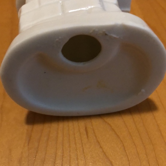 Ceramic Figurine Winter Wonder Girl 5" - Picture 8 of 8